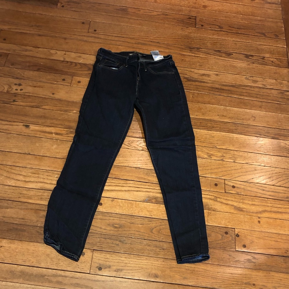 Levi’s jeans Class Rise, Slim Leg, size 29
